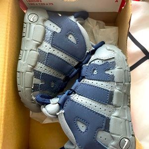 Nike Air Tempo size 3c(crib) HARD BOTTOM!